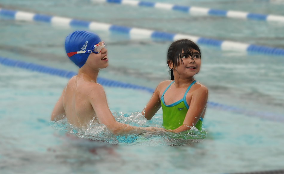 Sport and Eoin with friend learning to swim - Animated Language Learning